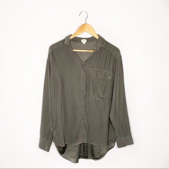 Wilfred Tops - Aritzia Wilfred 100% Silk Button Up Blouse